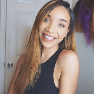 Golden w/ Dark Roots (Full Lace Wig)