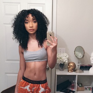 Zendaya Curly (Full Lace Wig) - Thumbnail 2