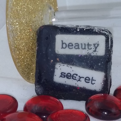 Word play magnets; beauty secret,  flirt, kiss, lips  - Thumbnail 4