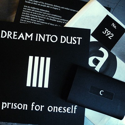 Dream into dust : <br/>a prison for oneself