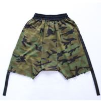 CAMOUFLAGE DESIGN YZY SAGGING GREEN SHORT PANTS - Thumbnail 3