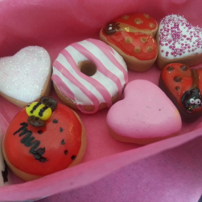 Valentine's day donut set - Thumbnail 3