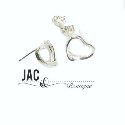Heart shape stud earrings -