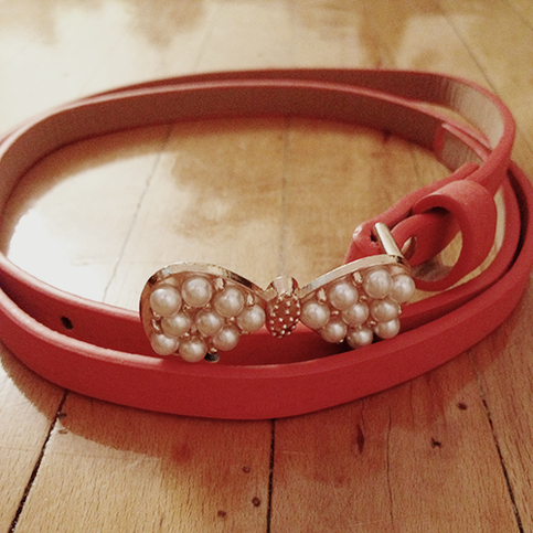 skinny beaded bow belt