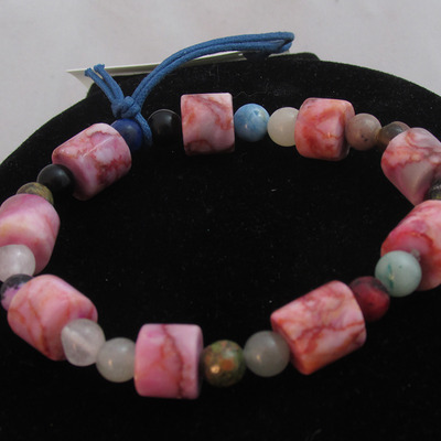 Pink stone bead stretchy bracelet
