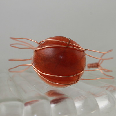 "alyssa" in tiger lily resin and rose wire 