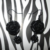 Black Rose Earrings - Thumbnail 3