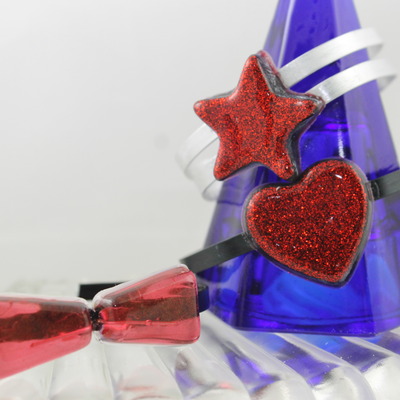 "alexxa" heart in skip-a-beat resin 