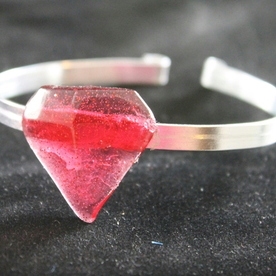 "alexxa; gem" in drama queen resin