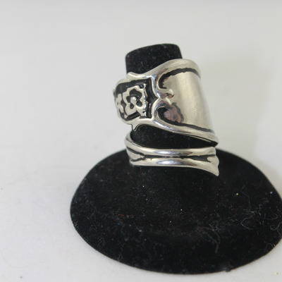 "rosebud" spoon ring