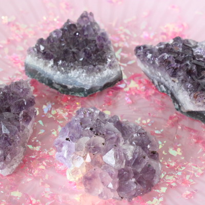 Medium amethyst druzy