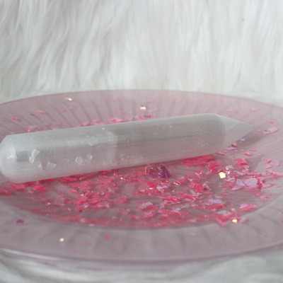 Pointed selenite wand - Thumbnail 2