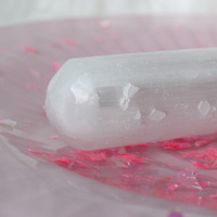 Pointed Selenite Wand - Thumbnail 3