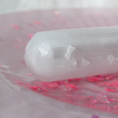 Pointed selenite wand