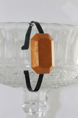 "Alexxa" Jewel in Tiger Lily Resin 