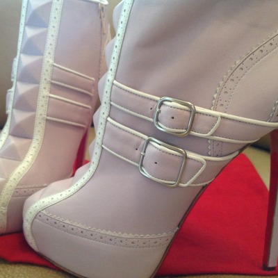 100% authentic rare find!! brand new louboutin bobo nappa!✨