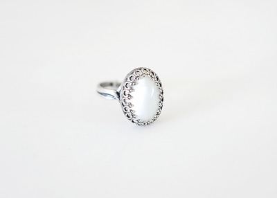 Oval Mother Of Pearl Ring