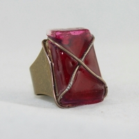 Antique Bronze Criss Cross Ring in Drama Queen Resin - Thumbnail 2