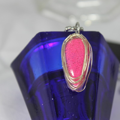 Tear drop necklace in princess punch resin 