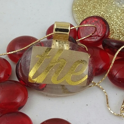 Gold collection "the!!!" word play, oval, necklace 
