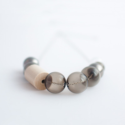 Tinted glass metal bead necklace nl1063