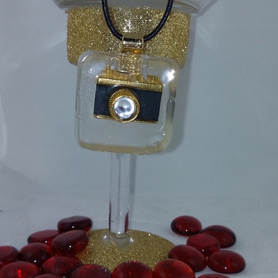 Gold collection "oh snap!" square necklace