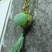 Green Crystal Choker - Thumbnail 1