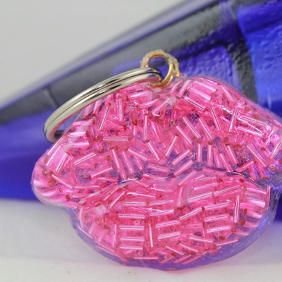 "hot lips" charm in red or pink! 