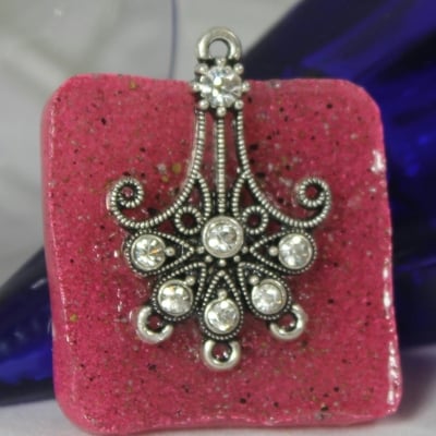 "duchess" square charm in princess punch - Thumbnail 3