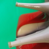 CHRISTIAN LOUBOUTIN Classic Nude Pumps - Thumbnail 3