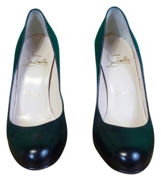 CHRISTIAN LOUBOUTIN Black Pumps