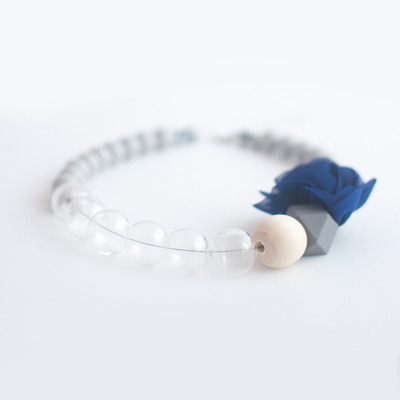 Blue flower glass necklace nl1070