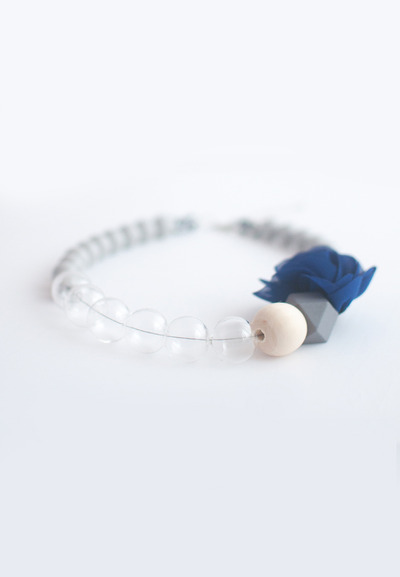 Blue Flower Glass Necklace NL1070