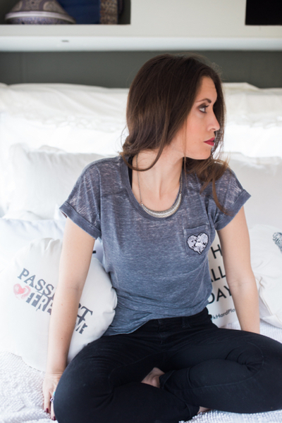 Fingerprint heart world pocket tee