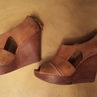 CHLOÉ Tan Wedges - Thumbnail 2
