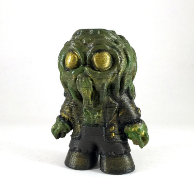 Cthulhu-man 3d printed figure w/display case