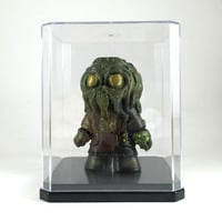 Cthulhu-Man 3D printed figure w/display case - Thumbnail 3