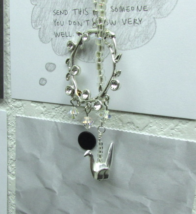 Hole-in-one Birds Nest Necklace - white