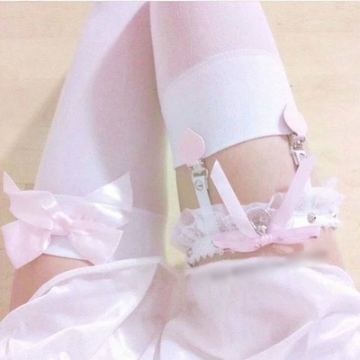 White lace studded pink heart clips garter 