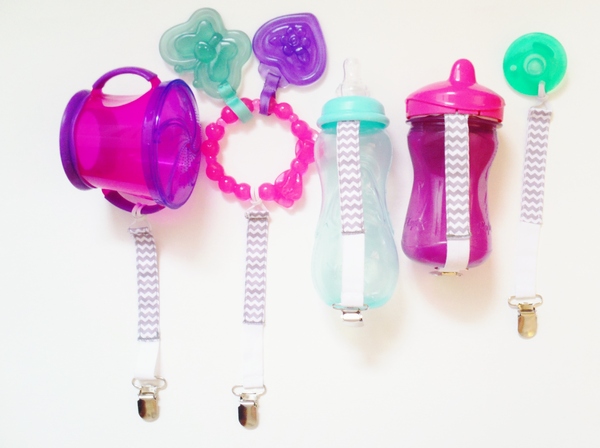 UhOh! Universal Clip Grey Chevron