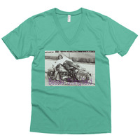 Bessie Stringfield v-neck - Thumbnail 5