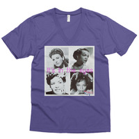 It's in the Eyes v-neck - Thumbnail 4