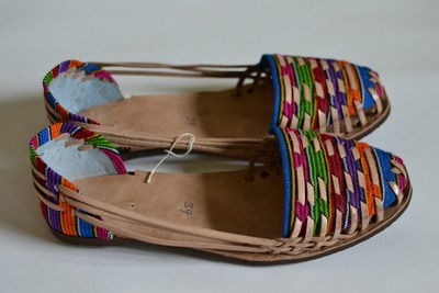 Women's Caites/Huaraches Size 39 US 8