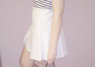 College wind pleated skirt