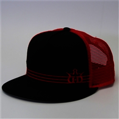 Dynamic disc triple stripe snapback flat bill hat 