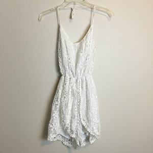 Lace Romper - Thumbnail 1