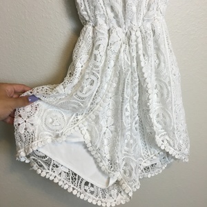 Lace Romper - Thumbnail 2