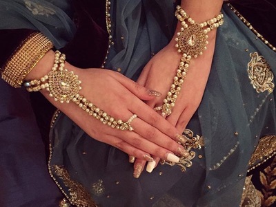 Sonya Pearl Handpiece Set