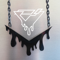 Deep V Bleeding Chevron Necklace - Thumbnail 1