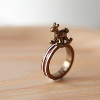 3D Rocking Horse Ring in Brass Colour (Size 7)